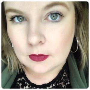 Meet your Posher, Lori